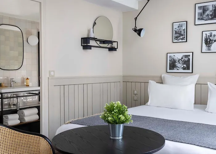 Hotel Helios Opera Paris