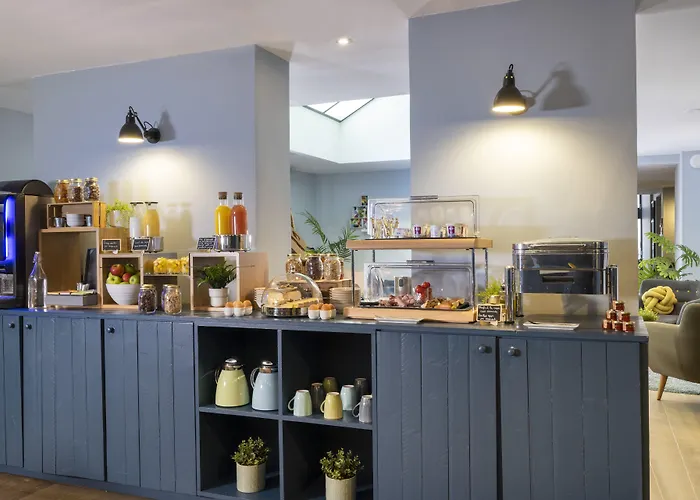 Helios Opera Hotel 4*