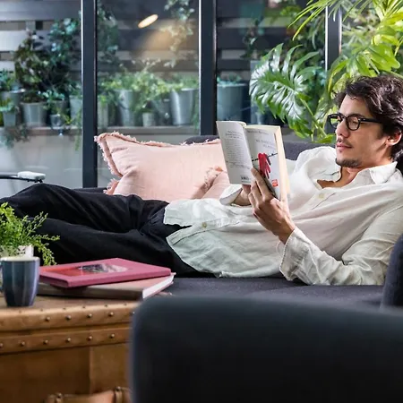 Helios Opera מלון 4*