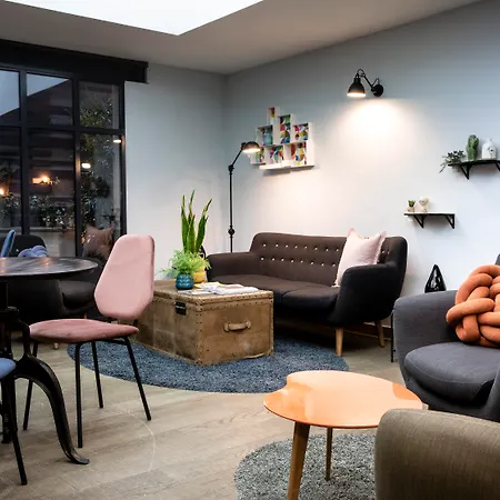 מלון Helios Opera 4*