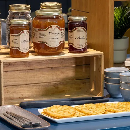 Helios Opera מלון 4*