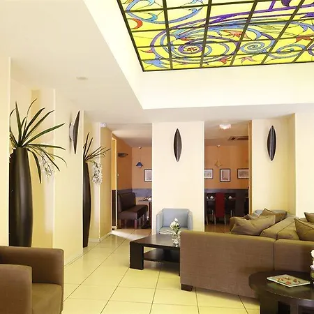 Helios Opera מלון