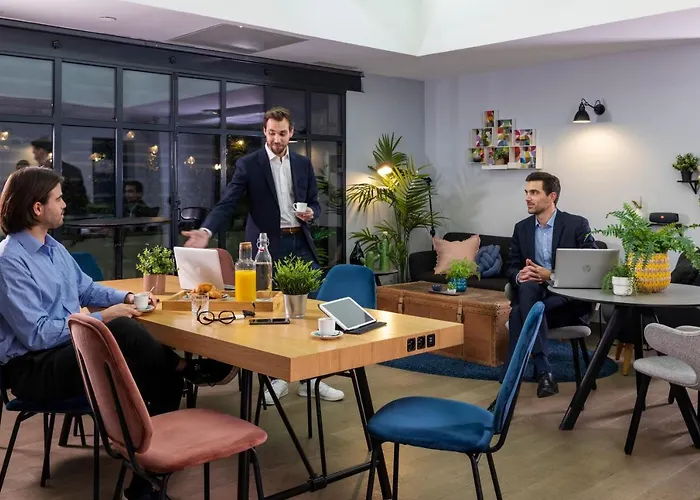 מלון Helios Opera