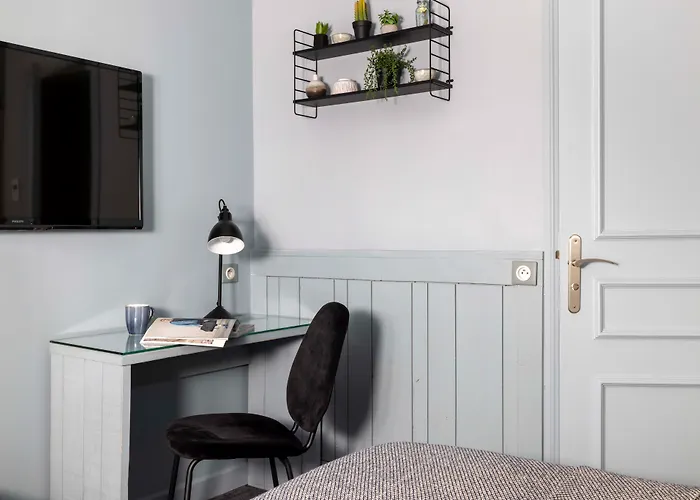 Helios Opera מלון