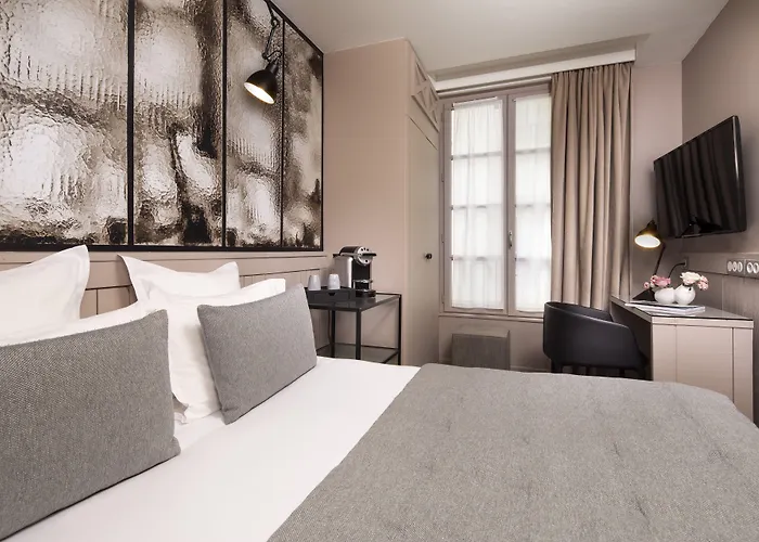 מלון Helios Opera